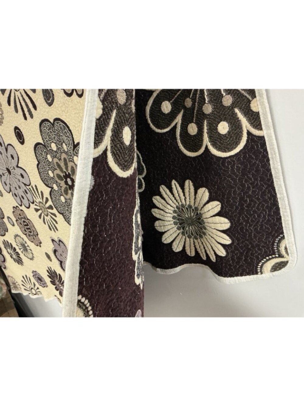 Vintage Quilted Coverlet Retro Floral Brown Ivory MCM Reversible - Picture 8 of 8